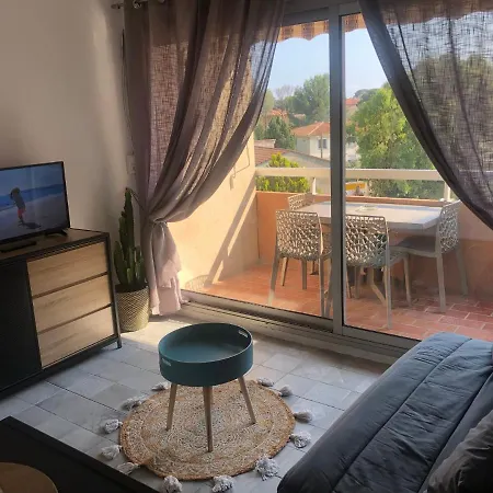 Appart. F2 Apercu Port De Santa Lucia St Raphaël Appartement