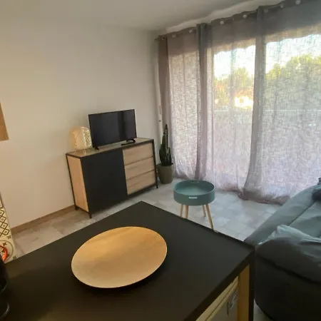 Appart. F2 Apercu Port De Santa Lucia St Raphael