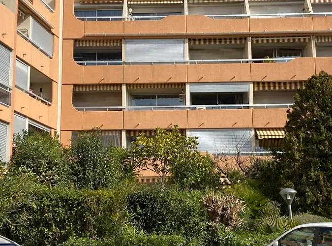 Appart. F2 Apercu Port De Santa Lucia St Raphael Apartment